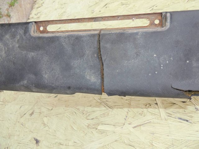 le dessus de tableau de bord est en cours de réfection