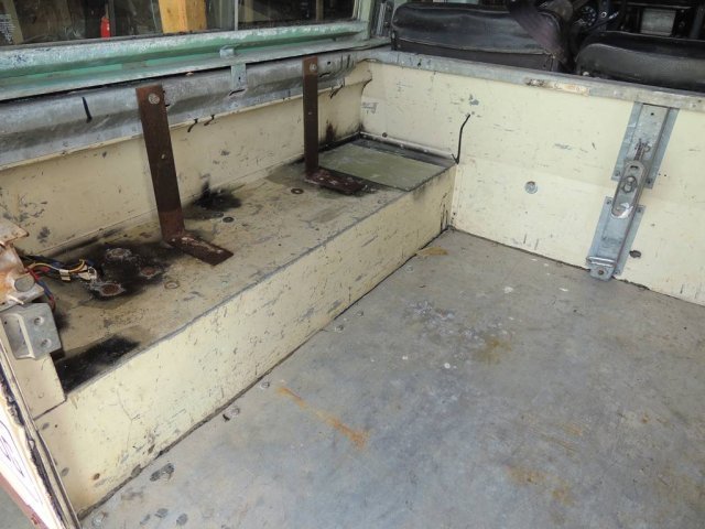 Préparation avant peinture de la benne